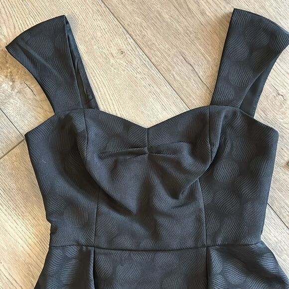 NWT DONNA MORGAN BLACK PEPLUM STYLE DRESS RETAILS $148 SIZE 2 - Picture 4 of 9